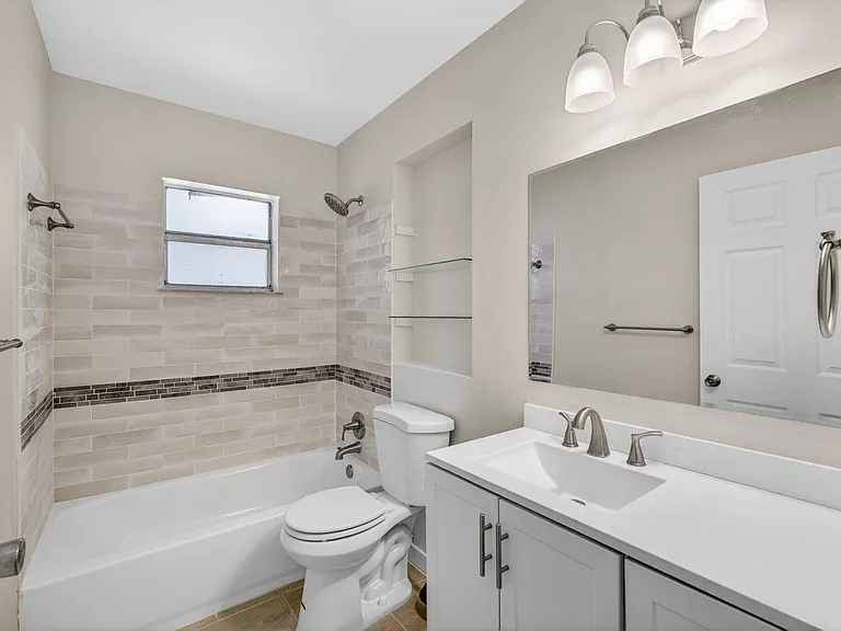 9484 Sun Ct — Photo 16