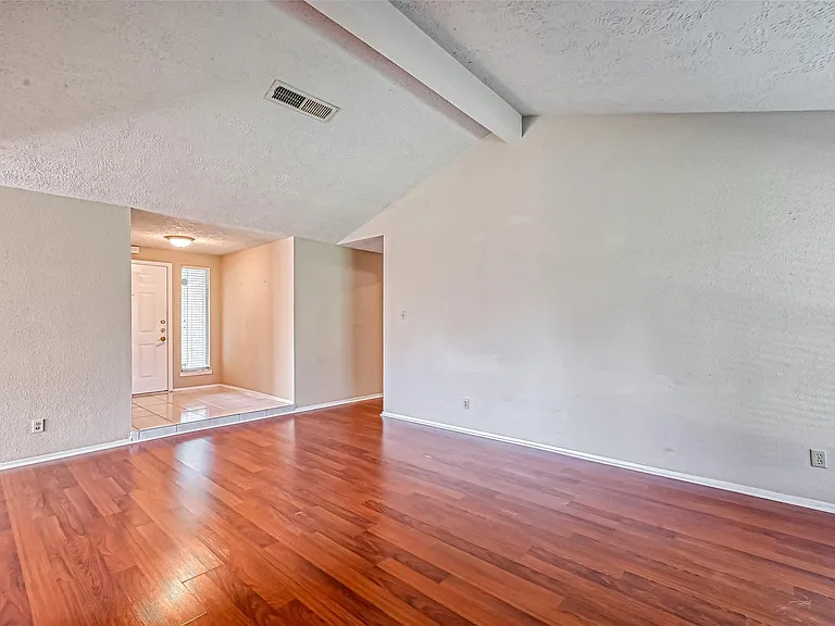 442 Redway Ln — Photo 6