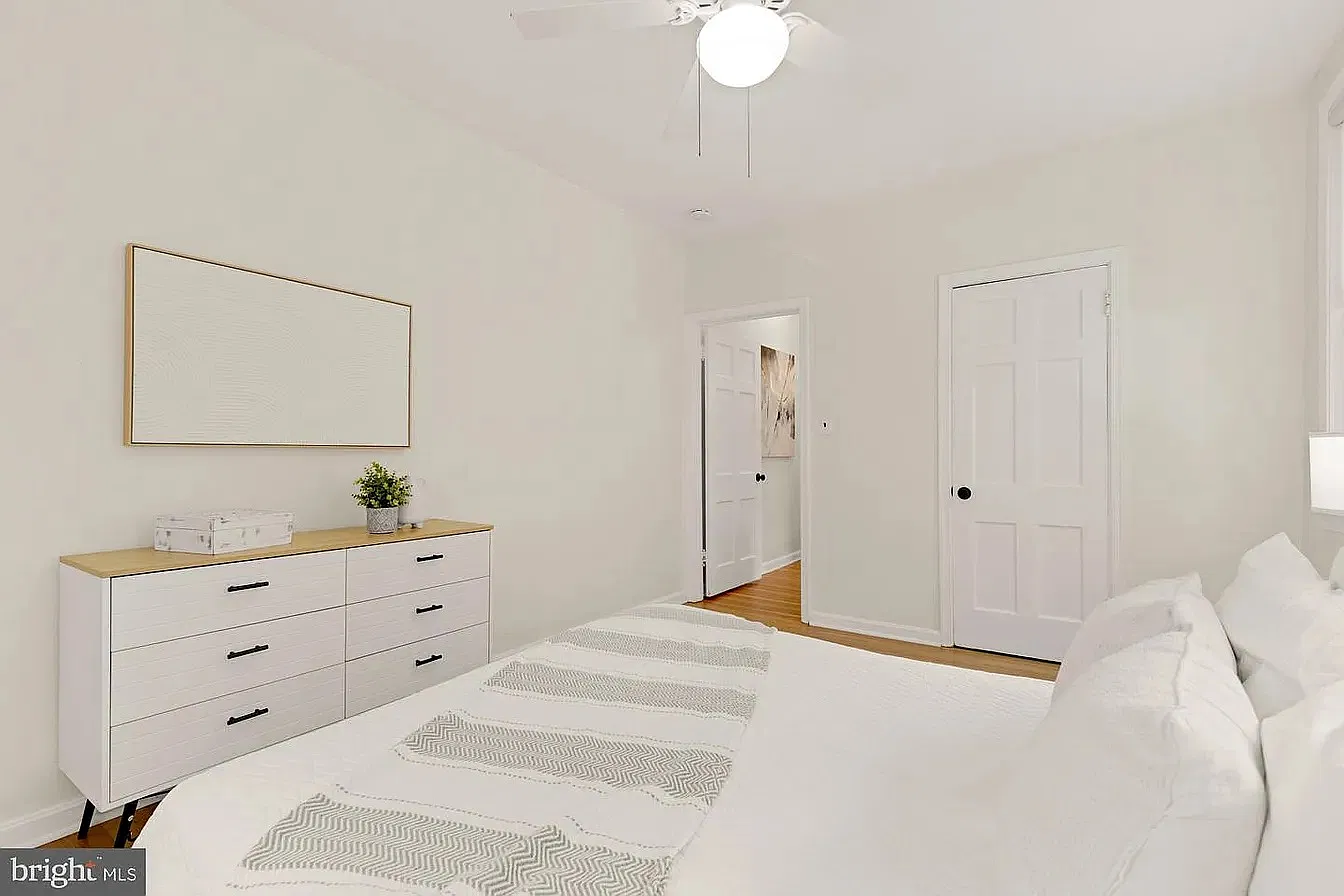 1 bed, 700 sqft, $2,400 — Photo 1