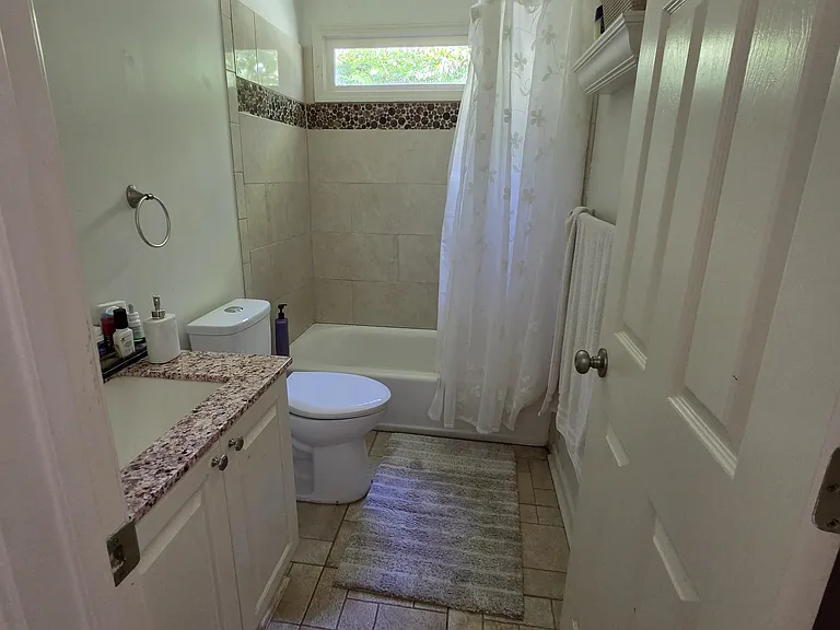 1210 Beacon Hill Xing — Photo 27