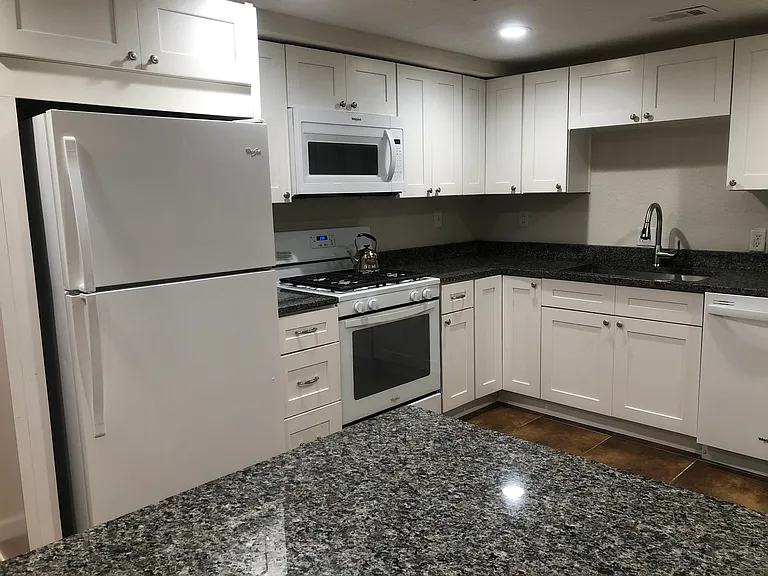 705 Church St #1 — Photo 4