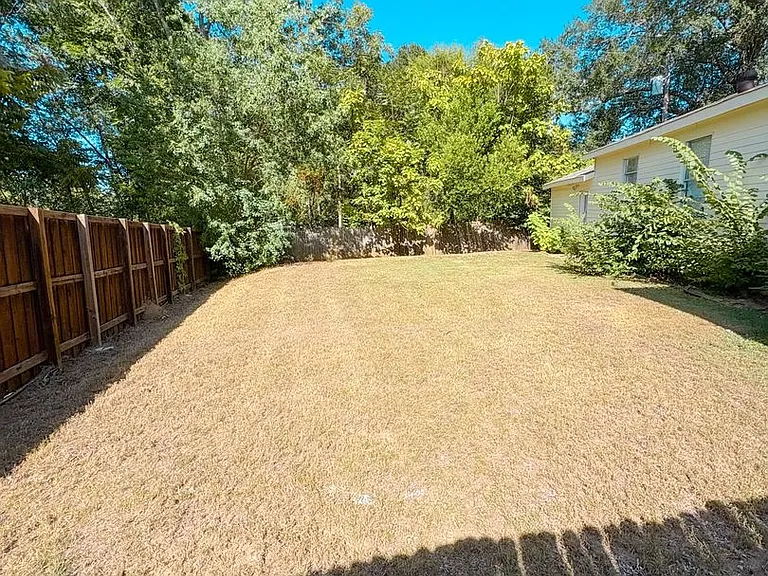 101 E Pirate Ave — Photo 12