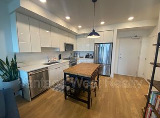 1232 Ellis St #806, Kelowna, BC V1Y0J6