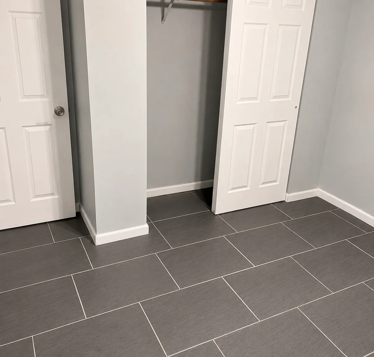 2 bed, 693 sqft, $2,300 — Photo 2