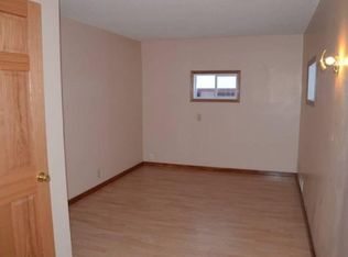 1831 Ivy Ave E, Saint Paul, MN 55119