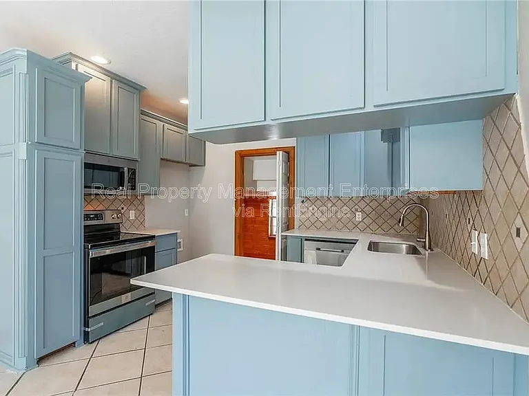 3633 N Youngs Blvd — Photo 8