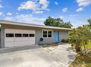 8528 Iris Ave, Seminole, FL 33777