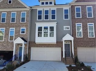 1049 Caruso Dr, Buford, GA