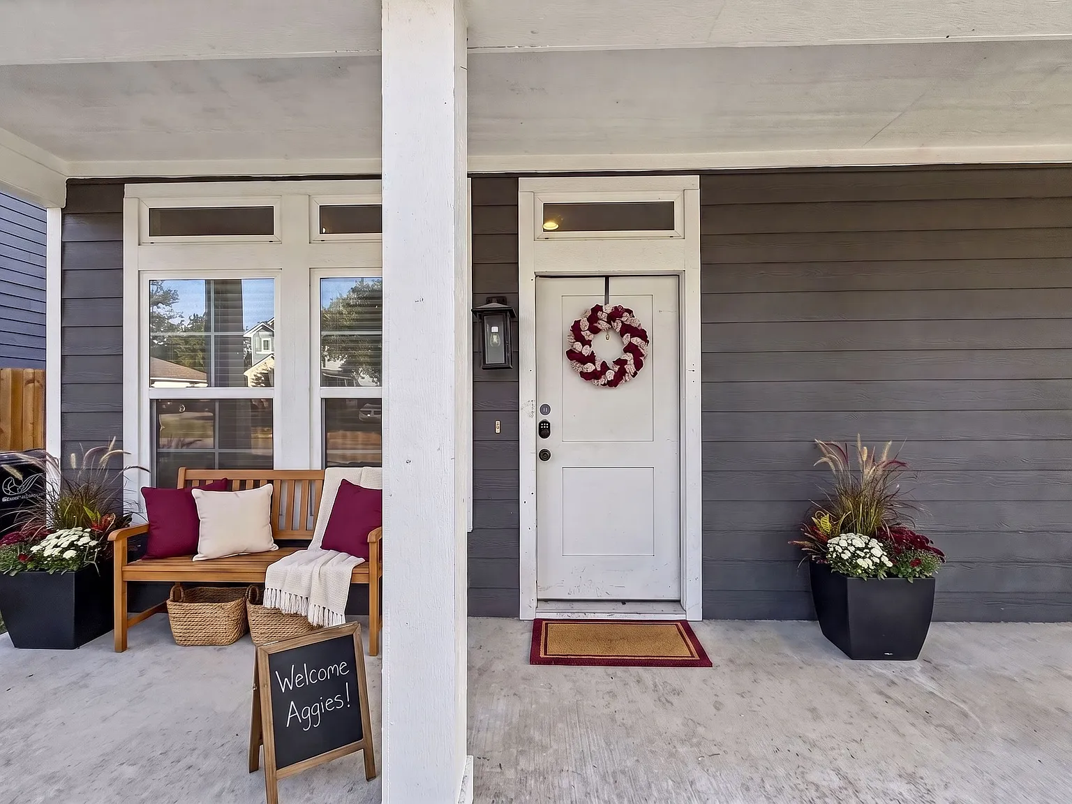 5 bed, 5.5 bath, 1834 sqft, $5,500 — Photo 2