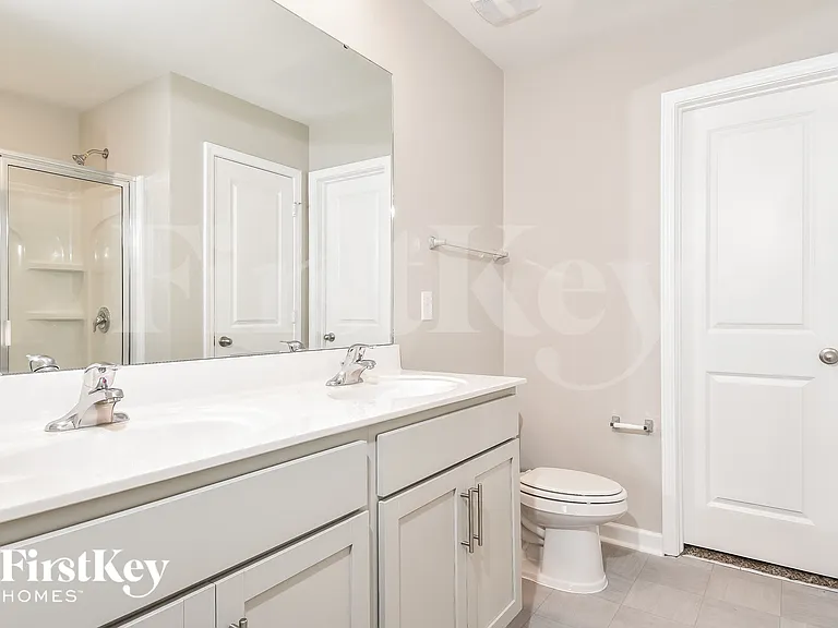 342 Royce Dr — Photo 13