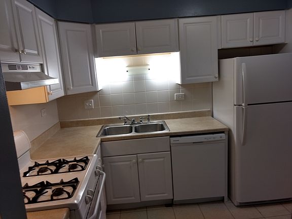 5th image of 7323 Blackburn Ave #L-104