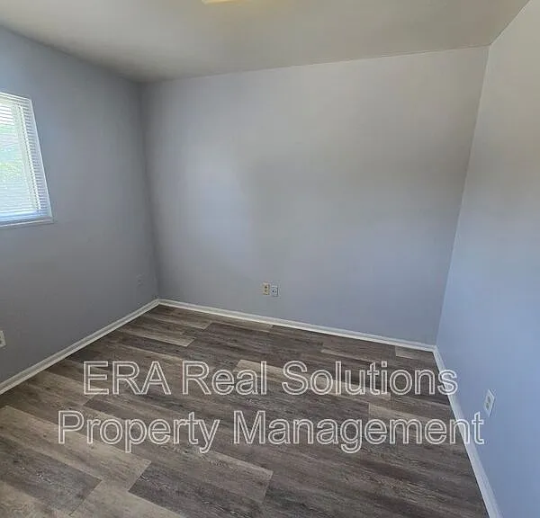 2460 Hiawatha St — Photo 5