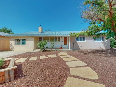 2825 Cuervo Dr NE, Albuquerque, NM, 87110