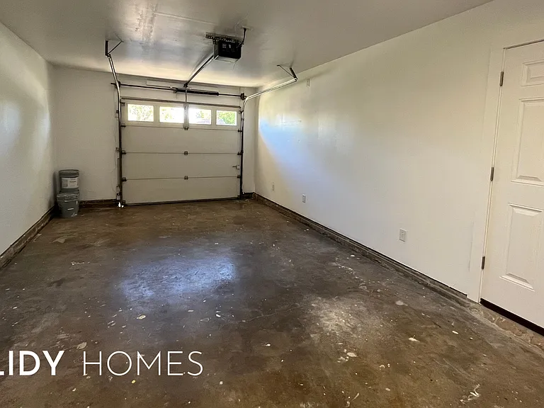 2813 SW 62nd St — Photo 33