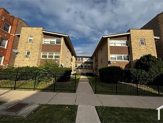 1st image of 11017 S Vernon Ave #G