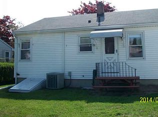 22 Simpson St, North Providence, RI 02911