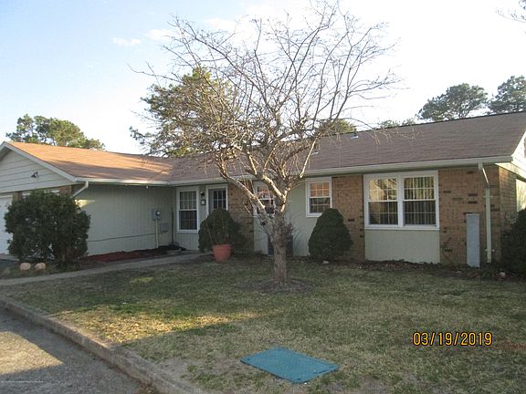 3rd image of 5A Edinburgh Ln #A