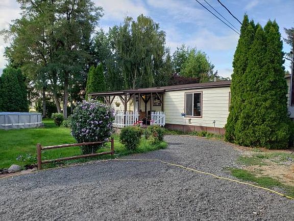 2nd image of 390 McPherson Ln