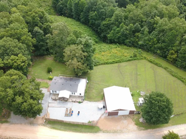 262 Woodland Heights Rd, Centerville, TN 37033