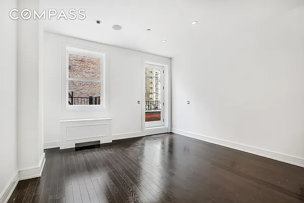 Rented by Compass | media 26