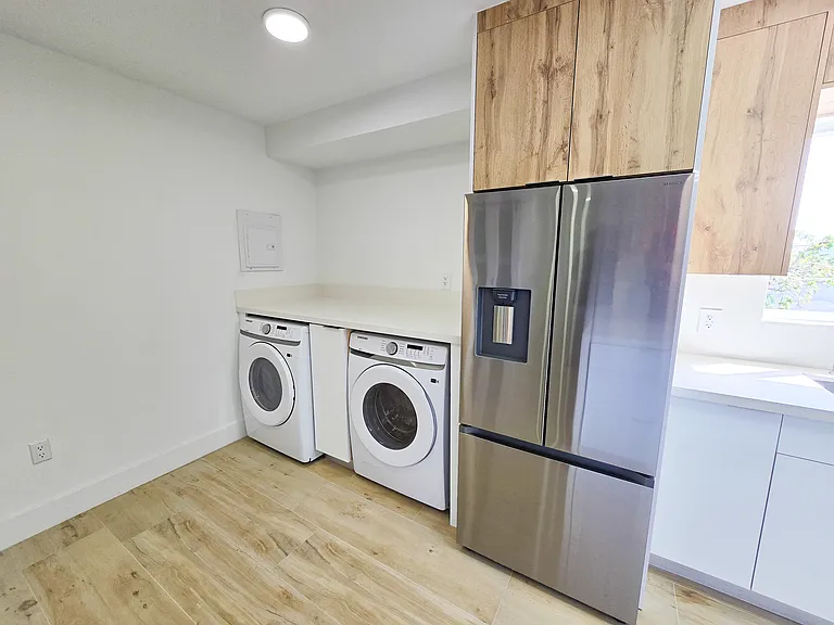2921 SW 10th St #38 — Photo 7