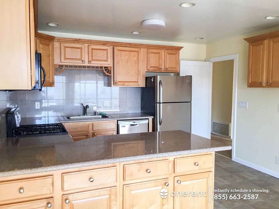 1st image of 453 Monterey Blvd