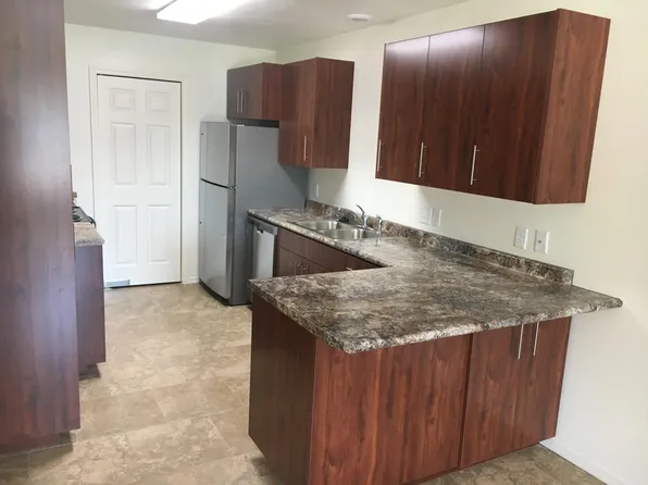 1073 N Erie Ave, Russellville, AR 72801