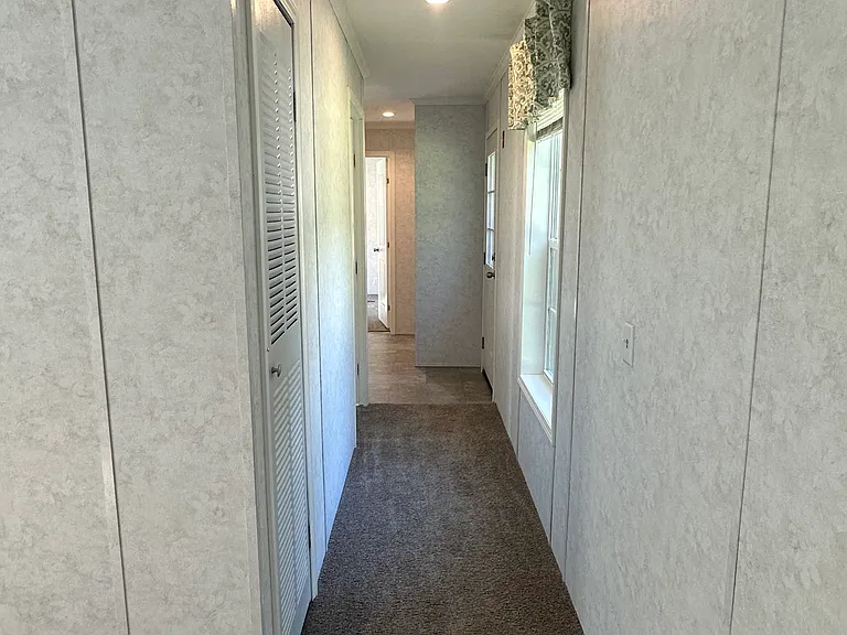 11 Zekes Ln — Photo 12