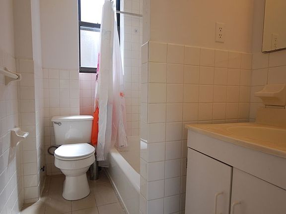 5th image of 172 E 7th St APT 5