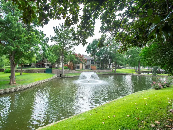 1808 Lakecrest Ct, Carrollton, TX 75006