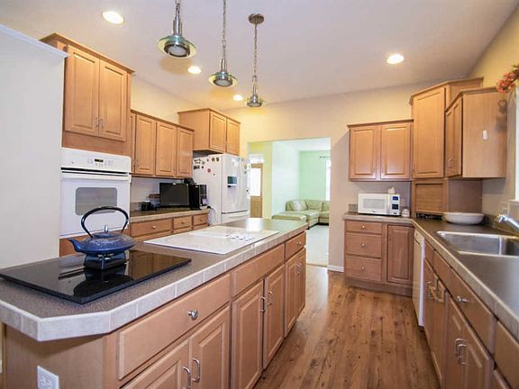 5th image of 408 Cottontail Ct
