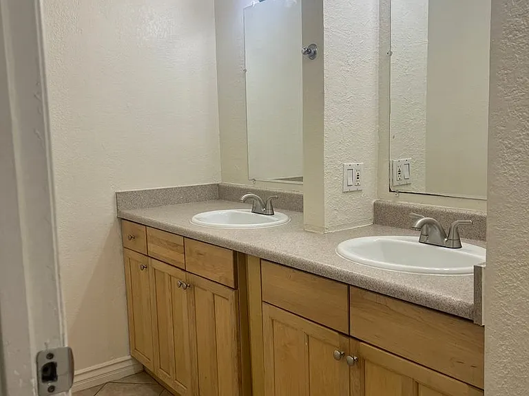 2568 Paradise Village Way — Photo 13