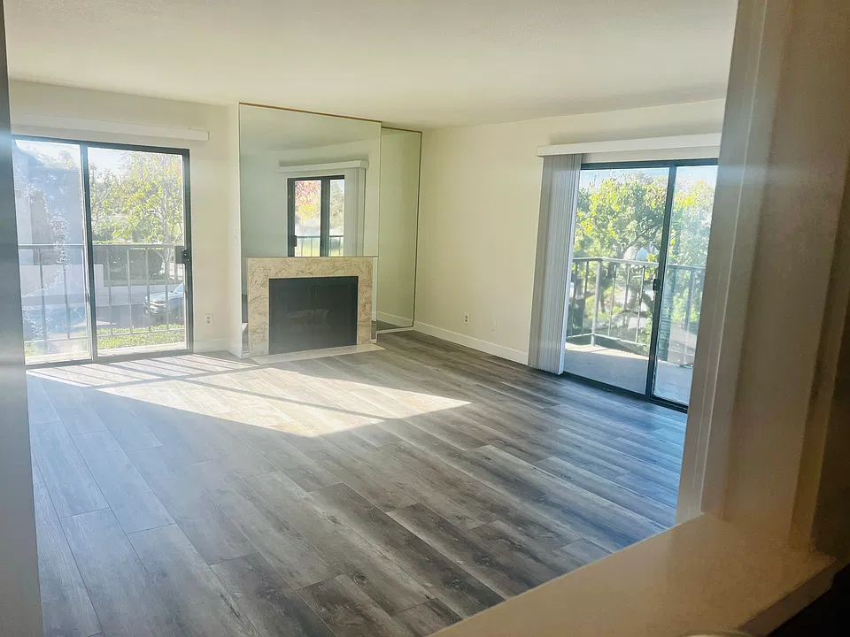 12400 Montecito Rd #217