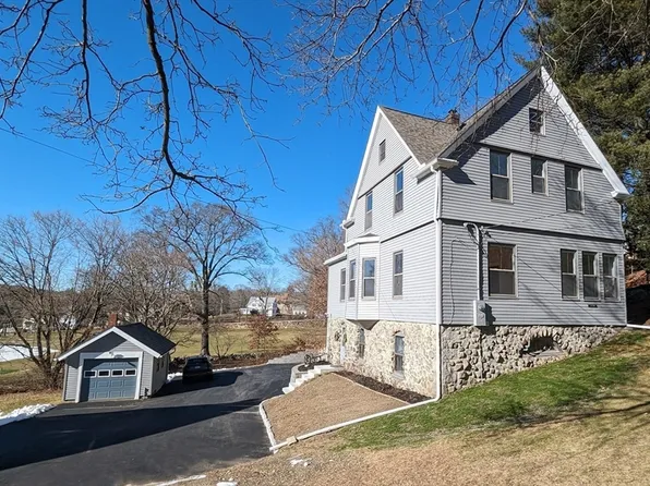 54 Freedom St, Hopedale, MA 01747
