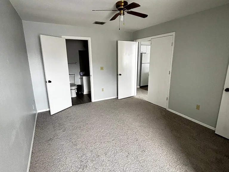 1610 Columbia Arms Cir #231 — Photo 12