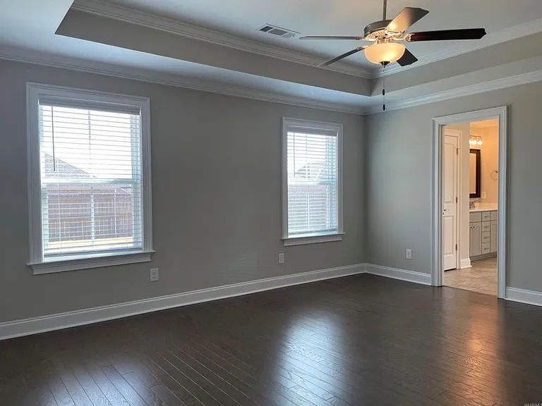 116 Herman Dr — Photo 13