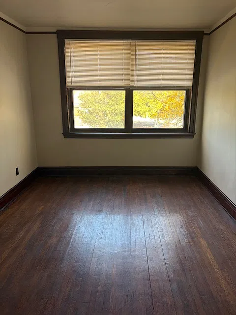 2 bed, 1000 sqft, $1,350 — Photo 4