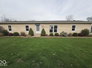 52 Fountain Lake Dr, Greenfield, IN 46140