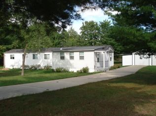 N6418 Oak Ridge Ct, Shawano, WI 54166