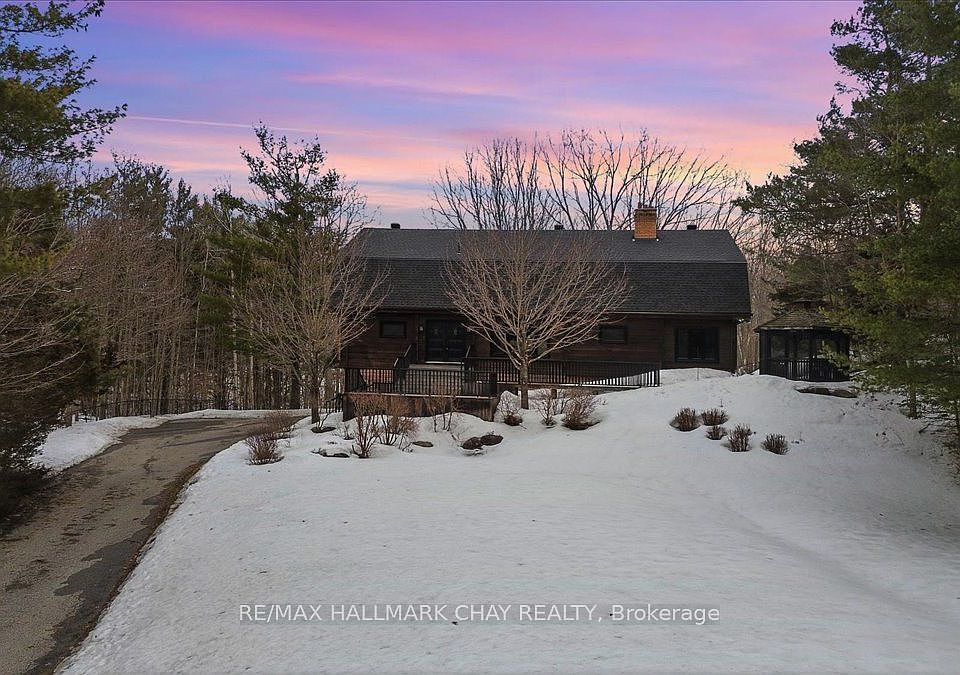 1st image of 8361 11th Line