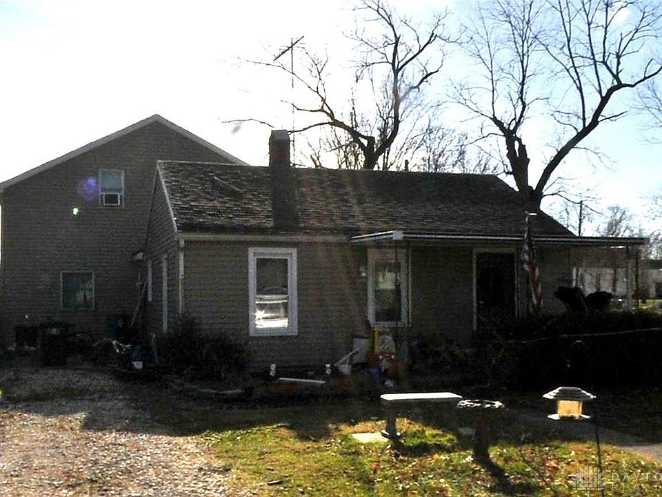 1st image of 25 E Poplar St