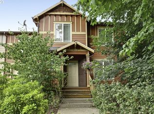 38909 Sandy Heights St, Sandy, OR 97055