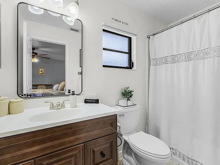 2541 SW 38th Ter — Photo 23