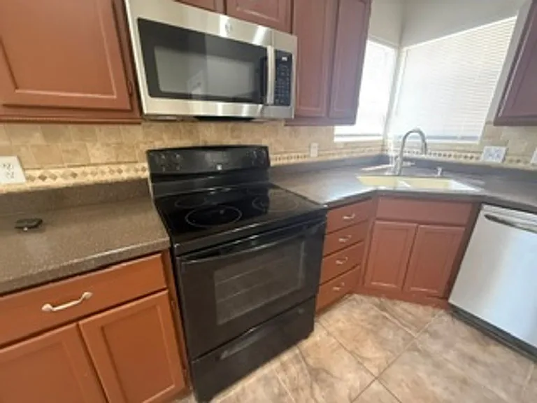 3923 Ramrod Frg — Photo 9