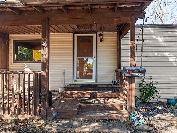 2nd image of 608 N Washington Street
