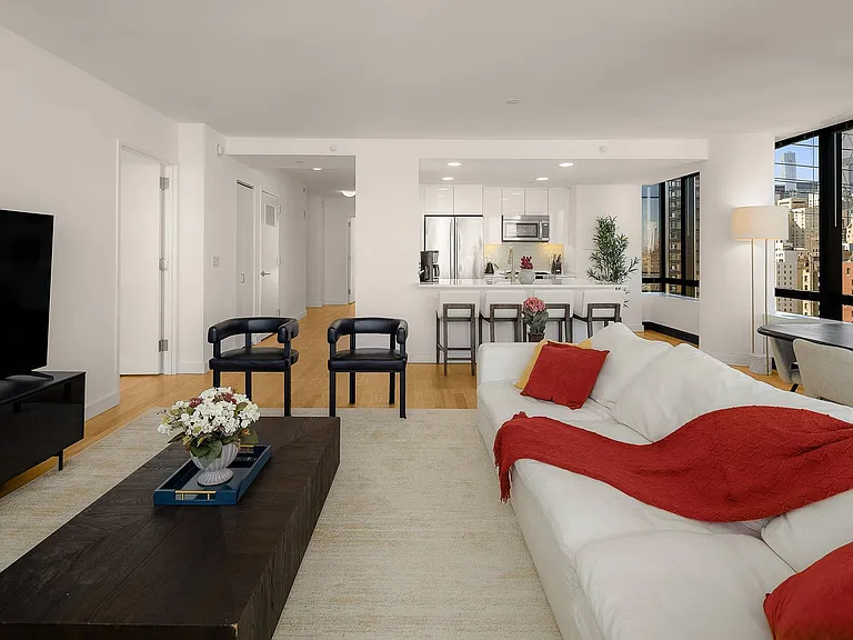 1113 York Ave #22E — Photo 15