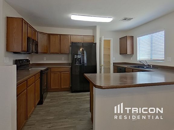 5th image of 37081 W Amalfi Ave