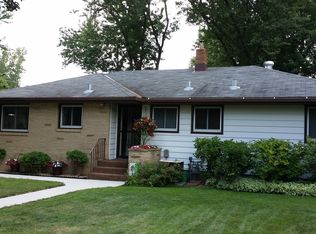 305 Demar Ave, Shoreview, MN 55126