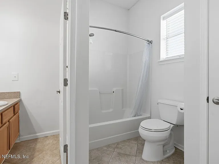 149 Beachside Dr — Photo 11