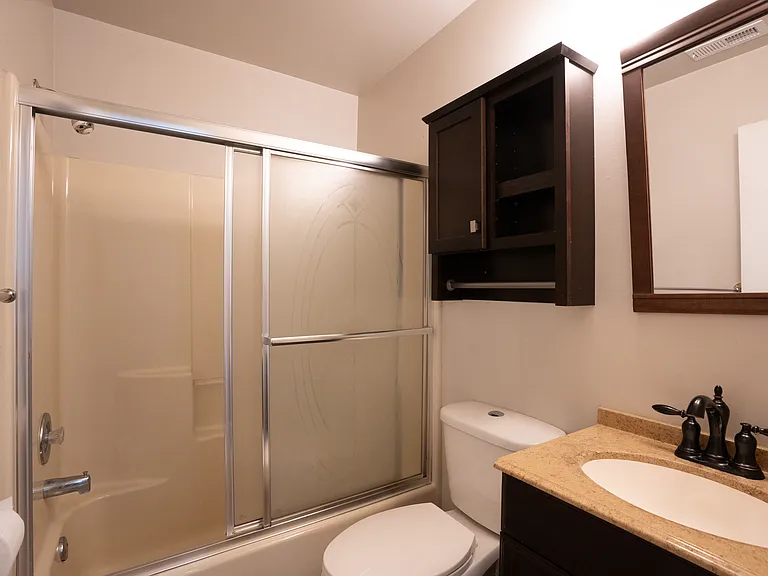 662 Grenada Ln — Photo 11